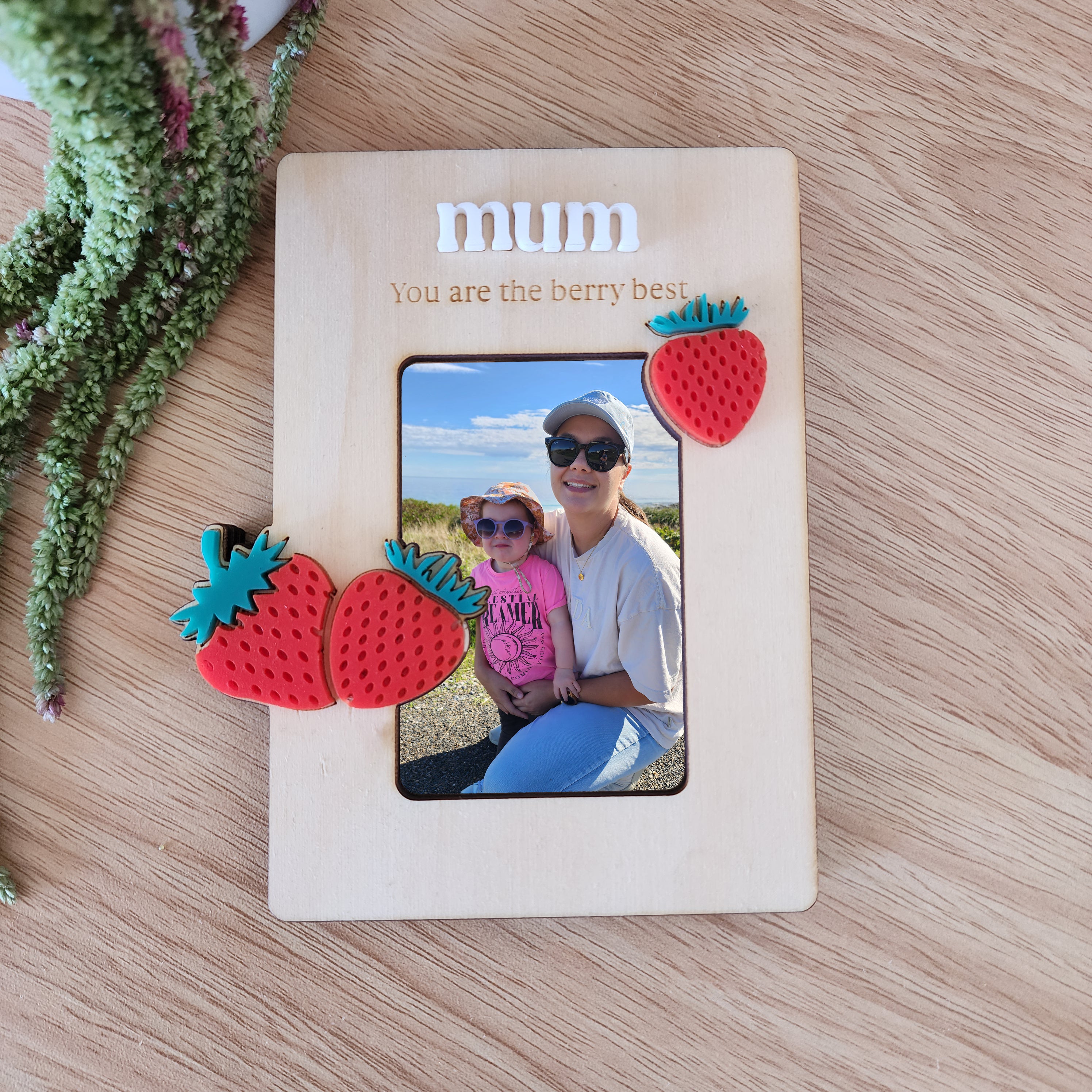 3D Photo Fridge Magnet - The Berry Best - Unique Mother&#39;s Day Gift