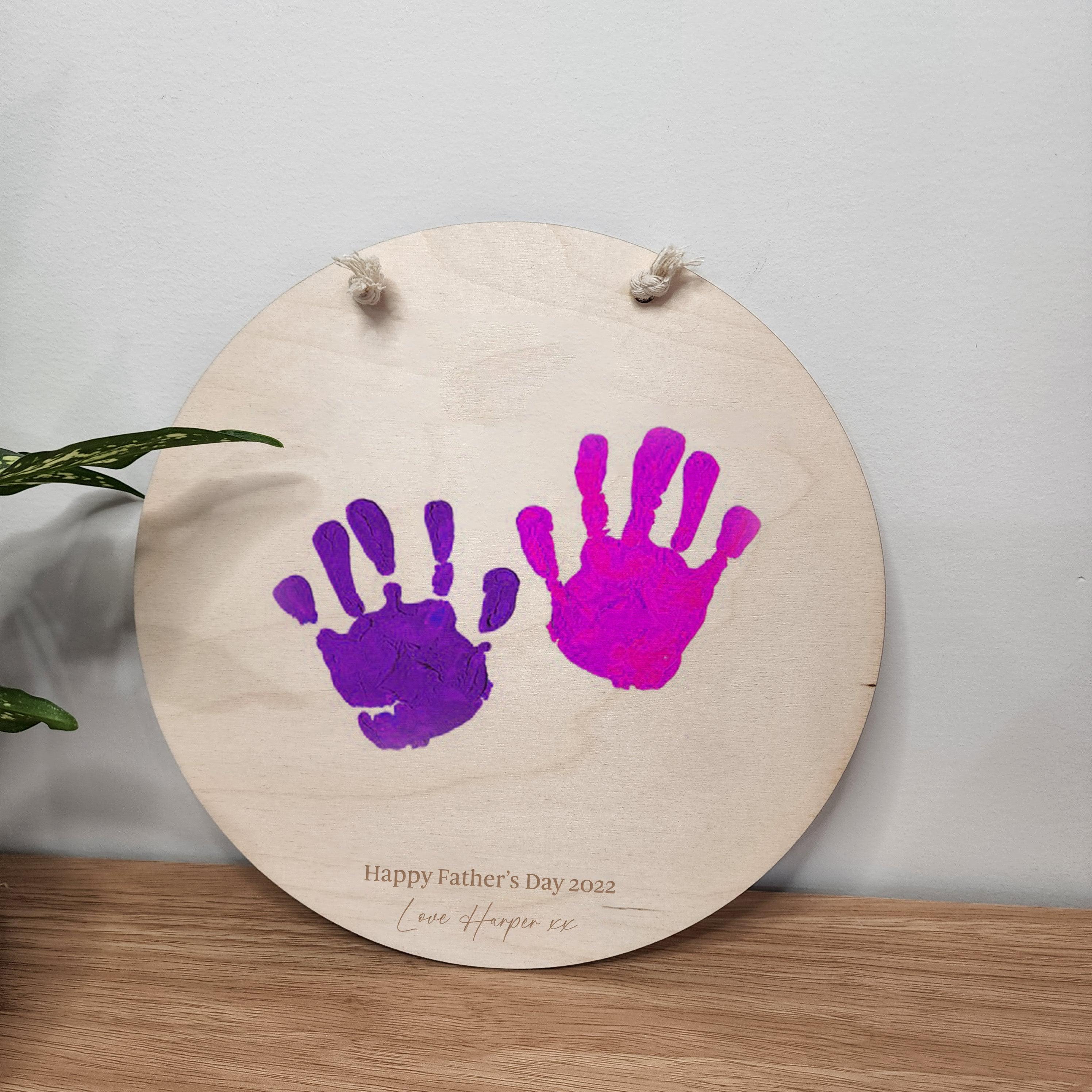 Dad Simple Handprint Hanging Sign - Personalised Wooden Round - Father's Day Gift - The Willow Corner