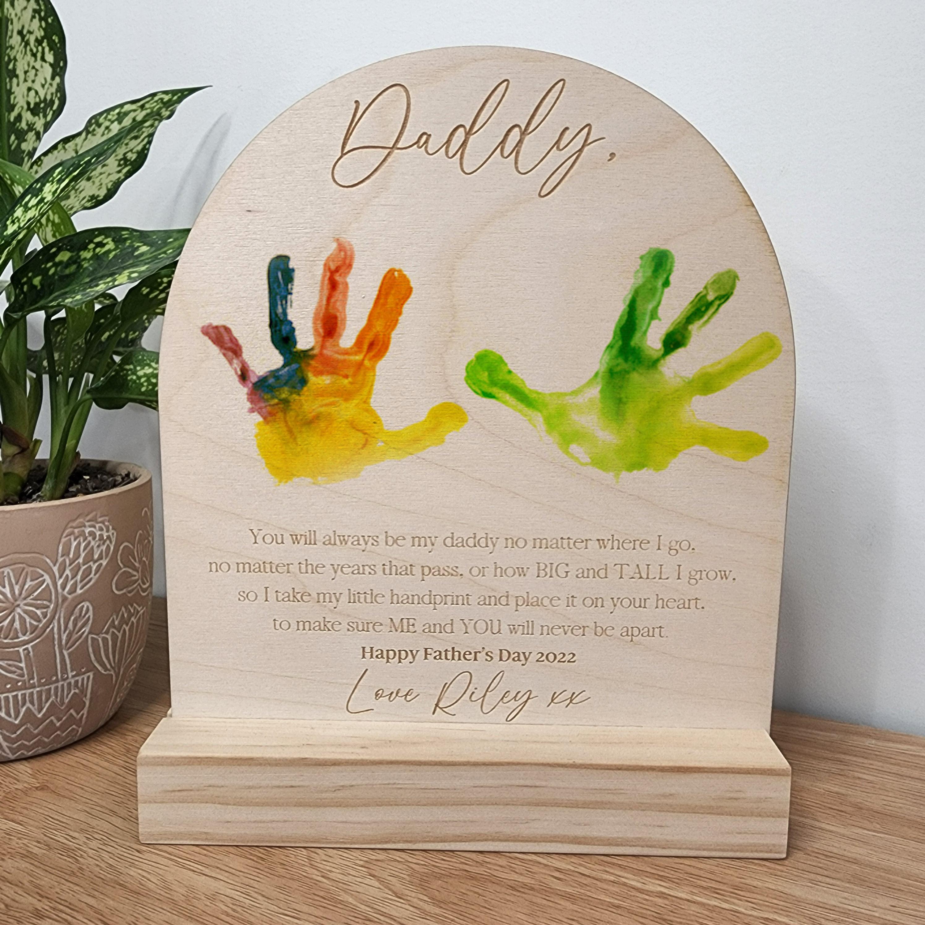Daddy Handprint Sign - Personalised Wooden Arch Plaque - Father&#39;s Day Gift - The Willow Corner