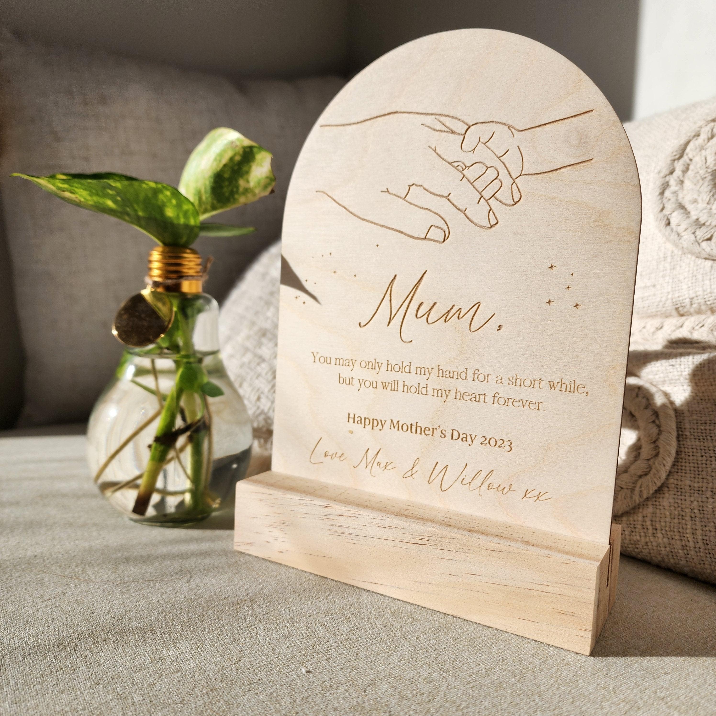 Holding Hands - Personalised Line Art Arch Quote - Mother's Day Gift - The Willow Corner