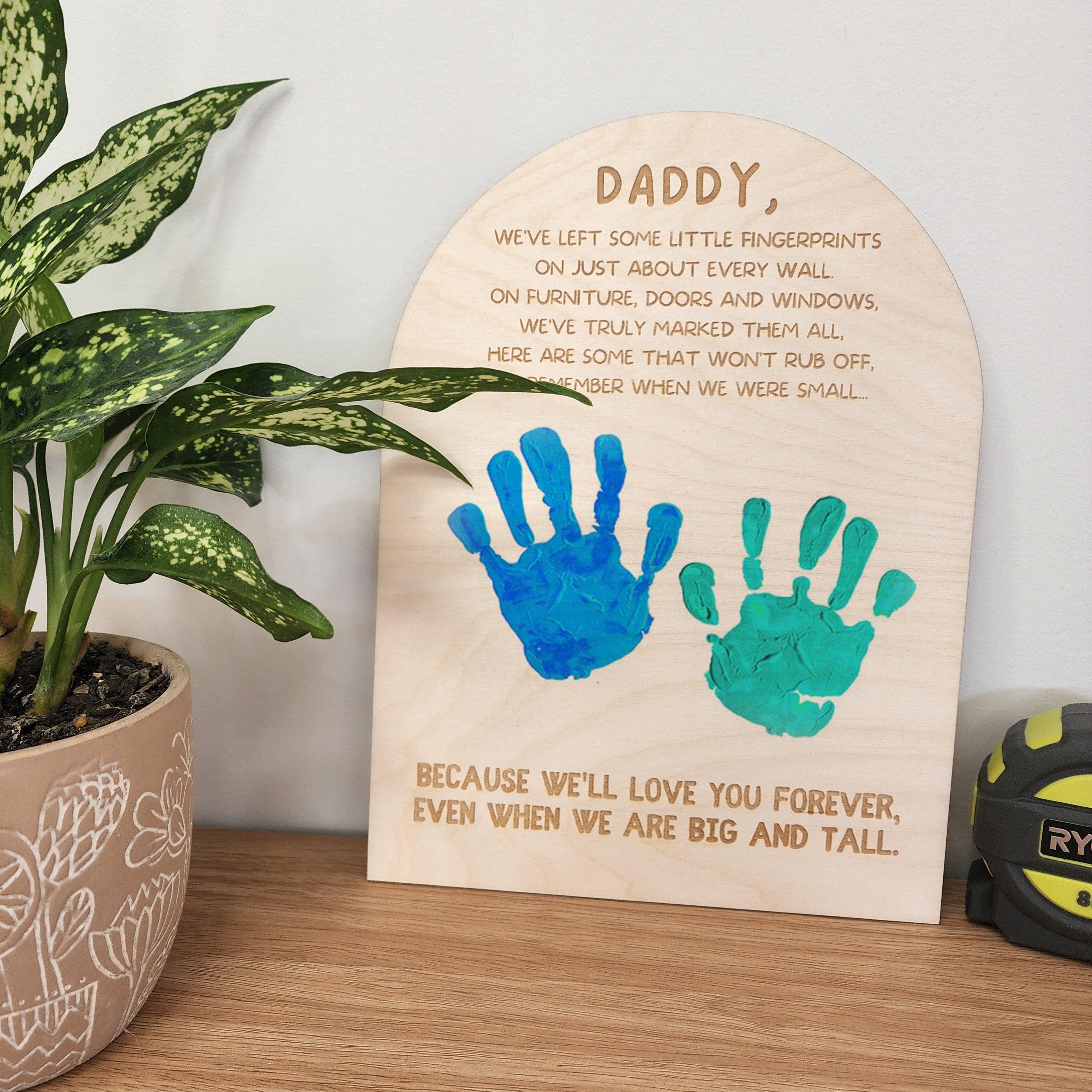 Daddy Handprint Quote - Personalised Wooden Arch Plaque - Father's Day Gift - The Willow Corner
