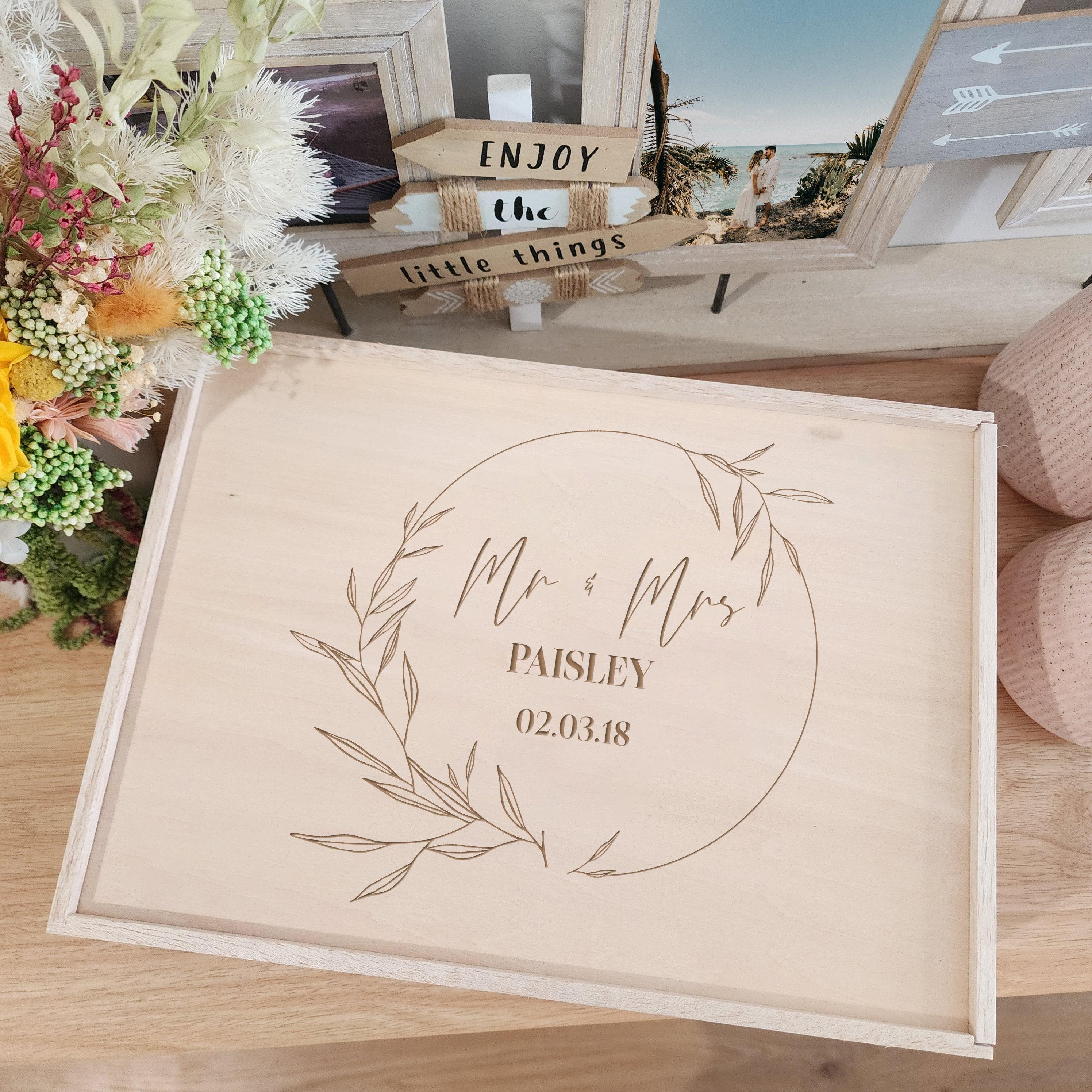 Personalised Olive Wreath Couples Memory Keepsake Box - Valentine's Day Gift - The Willow Corner